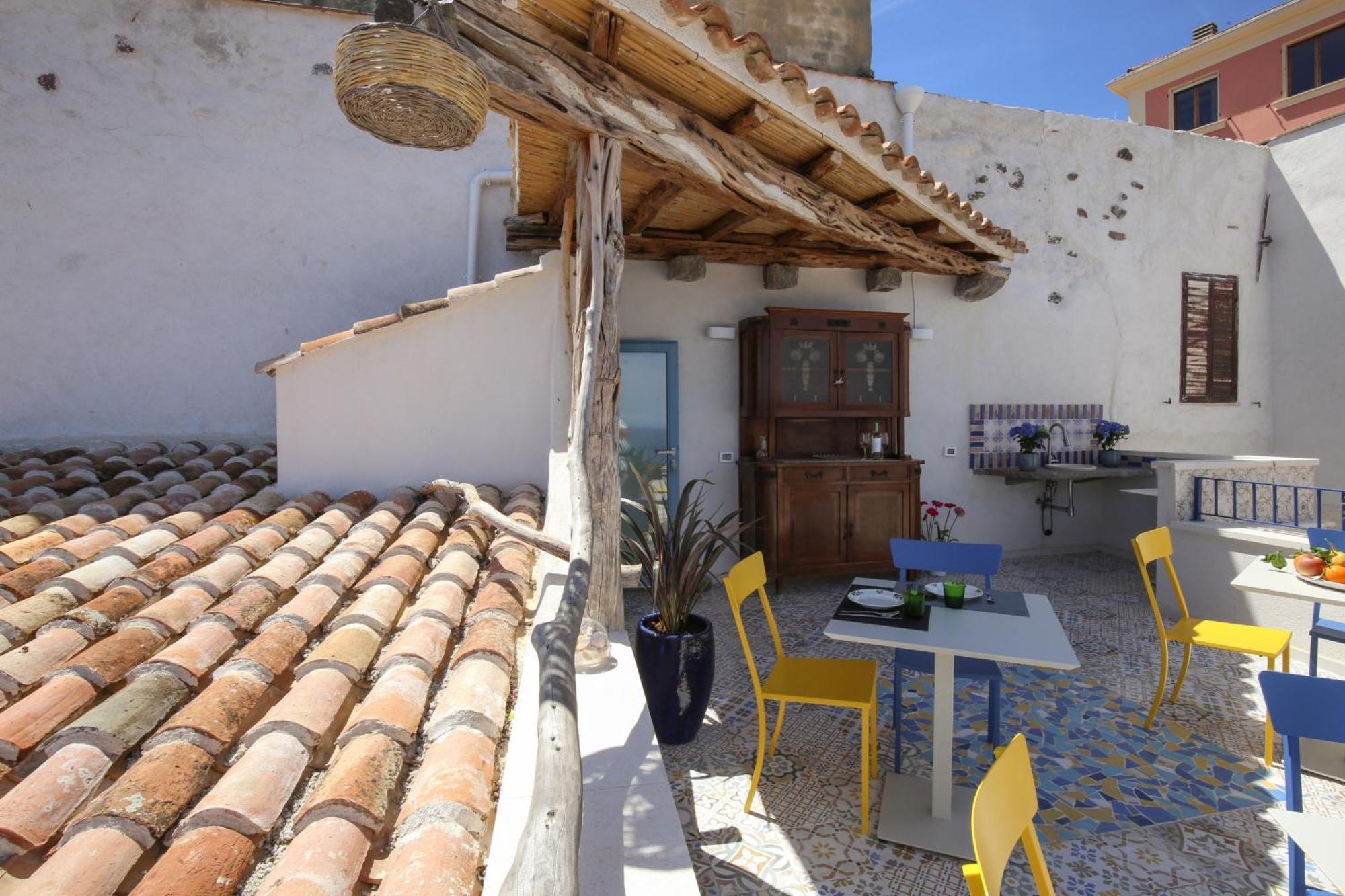 B&B Domos Mi & Ro Castelsardo Exterior foto