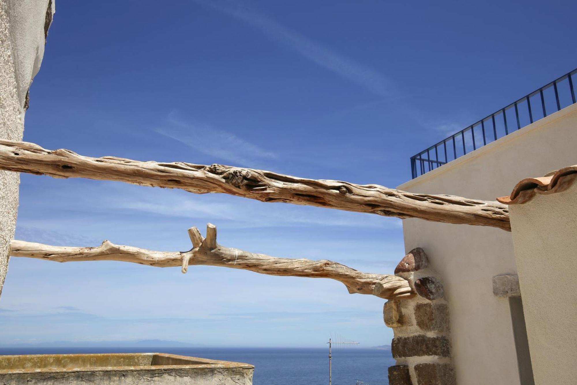 B&B Domos Mi & Ro Castelsardo Exterior foto